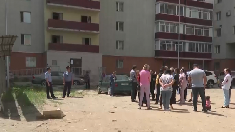 В Караганде жители ЖК "Шапагат" подали в суд на акимат