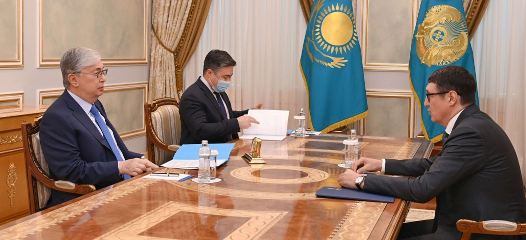 Глава фонда "Самрук-Казына" отчитался Токаеву о работе в 2022 году
