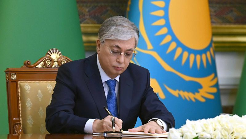 Внесены изменения в указ о запрете на вывоз валюты и золота из Казахстана