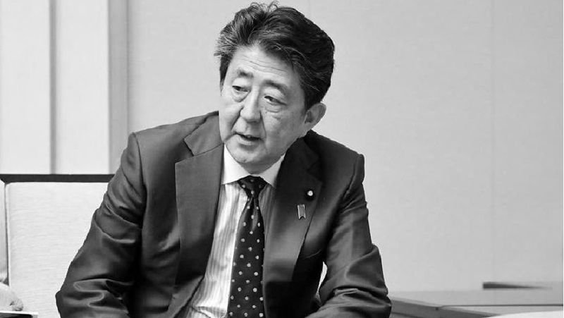 БАҚ: Жапонияның бұрынғы премьер-министрі Синдзо Абэ қайтыс болды